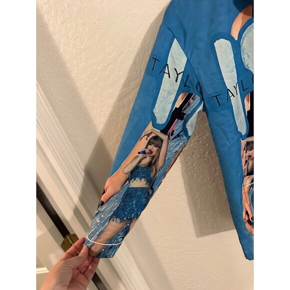Taylor Swift Taylor’s Version 1989 Themed Pajama Top - Picture 2 of 6